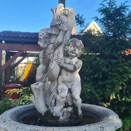Leo 12 * Leopoldsdorf